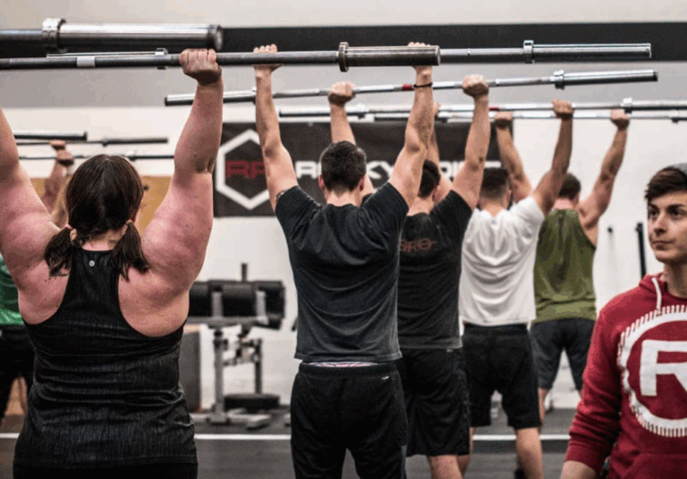 CrossFit vs. HYROX: Which Functional Fitness Program Suits You?